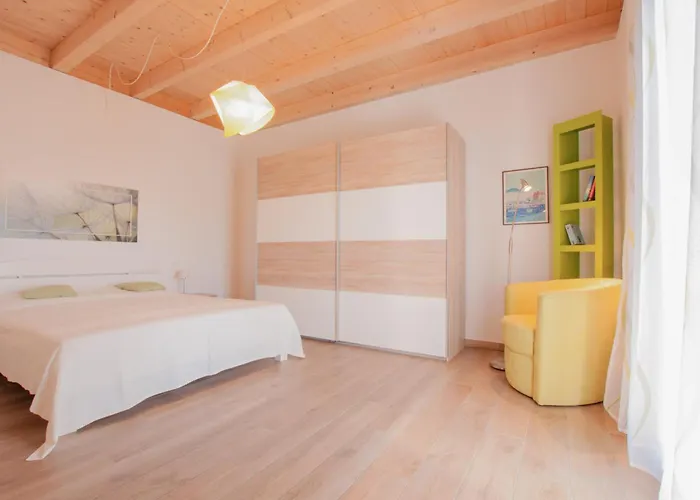 Residenza Sul Maggiore * Луино